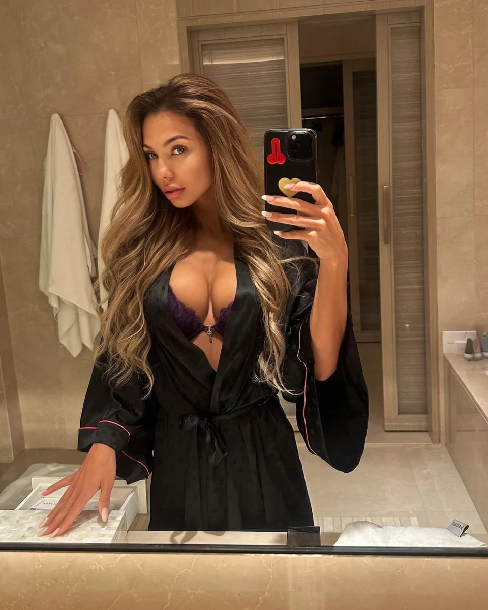 Кариша эскорт в городе Питер