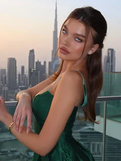 Лола эскорт в городе Питер