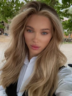 Оливка эскорт в городе Питер