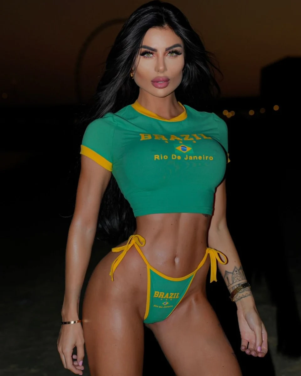 Вика эскорт в городе Питер