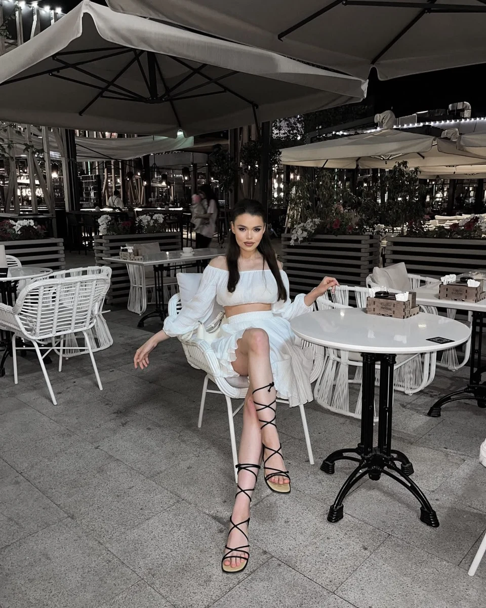 Виксория эскорт в городе Питер