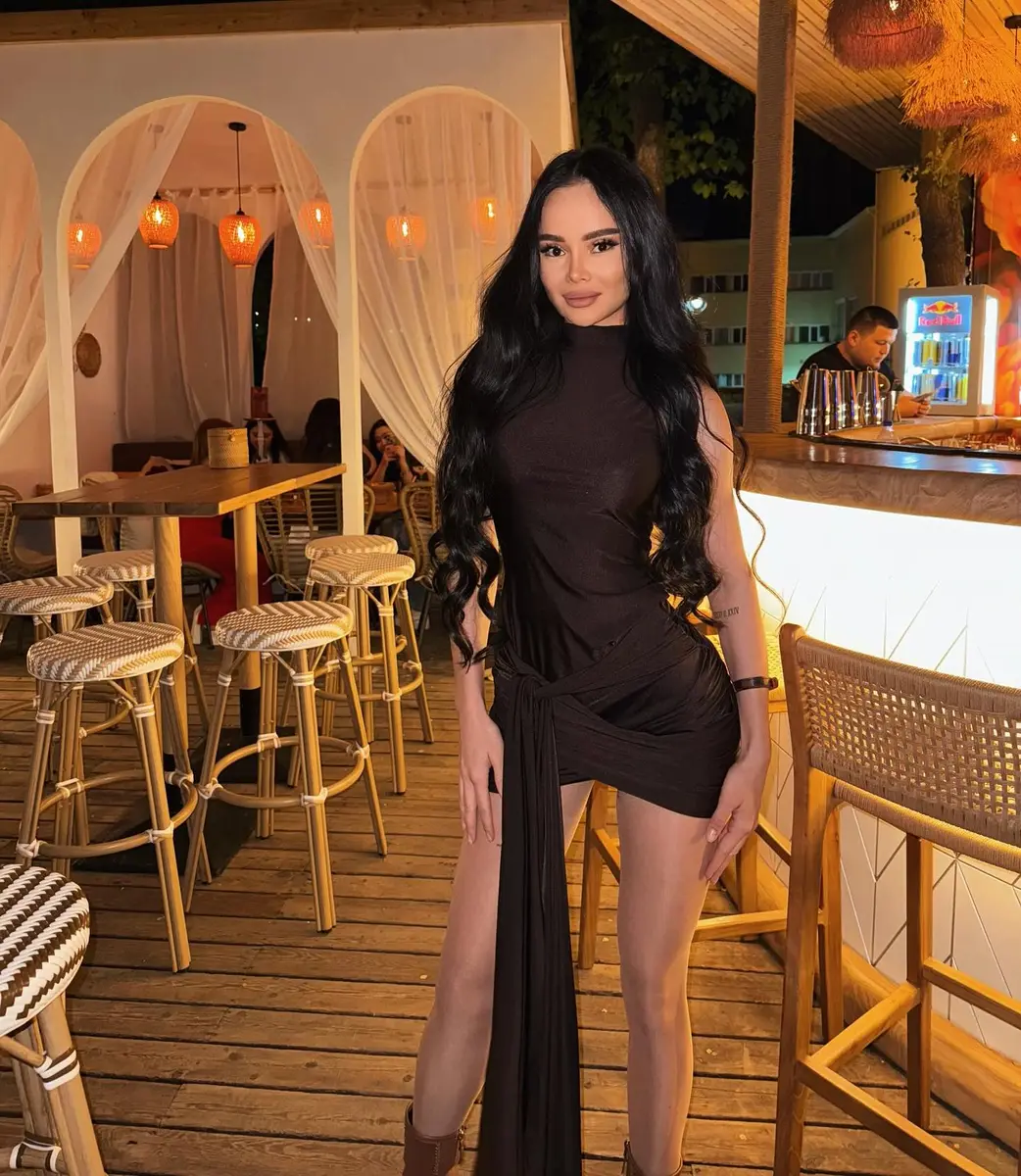 Злата эскорт в городе Питер